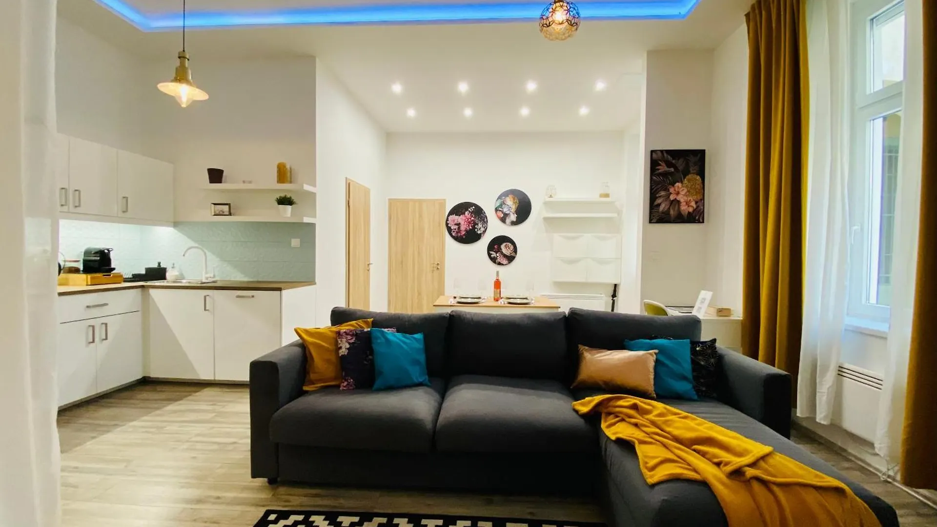 Chic Luxury Studio In Central Budapest - Tropical 0*,  Hungary